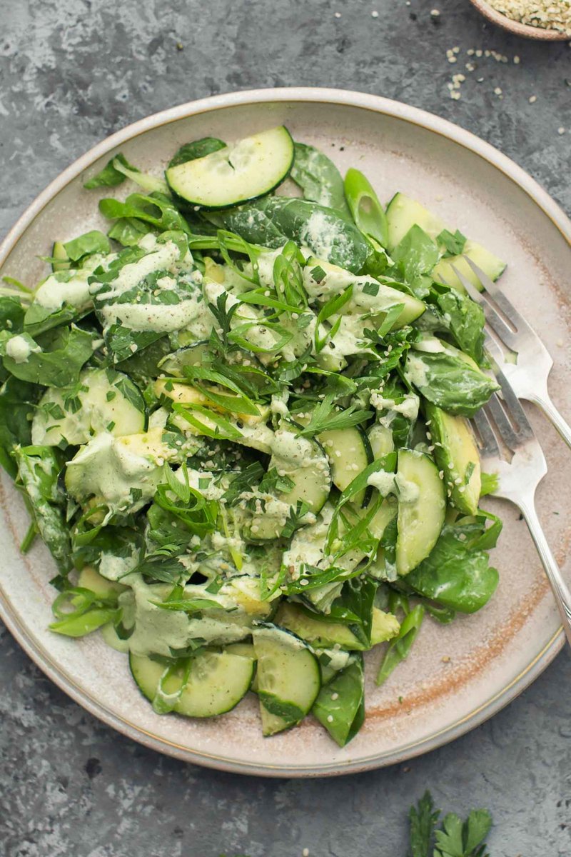 healthy_dinners's tweet photo. Green Summer Salad with Herby Hemp Dressing https://t.co/NE0vQ0W561 https://t.co/cQKXsHwmD4