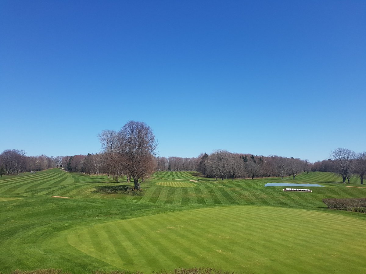 Our course is looking so good! We can't wait to see all of you this Friday on our opening day! Greenfees only $42.50 (tax inc)! Call (902)386-7104 to book or visits our website.
#GolfPEI #Belvedere2018 #lettheseasonbegin