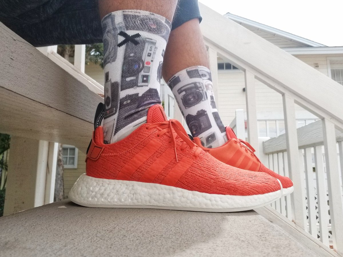 its_bran_yo's tweet photo. Weekend socks🤙🧦🤙#alohasneakerbrigade #sockgame #oddsox #3stripesstyle #adidas #adidasrunning #adidasoriginals #boost #nmdr2 #sneakers #kicks #kicks0l0gy #kickinit #kickstagram #kicksoftheday #kicksonfire #nicekicks #sneakerporn #sneakerholics #sneakerhead #onfeet https://t.co/ltBX4r53Pq
