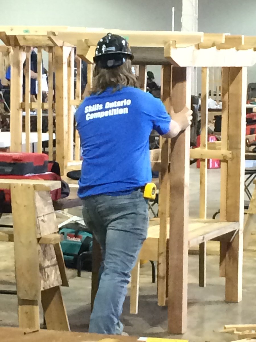 tldsboyap's tweet photo. Finished Cedar Arbor Bench at Skills Ontario Team Carpentry @tldsboyap @_studentsuccess @FenelonFallsSS #TLDSBlearns https://t.co/tlyNMQvJCh