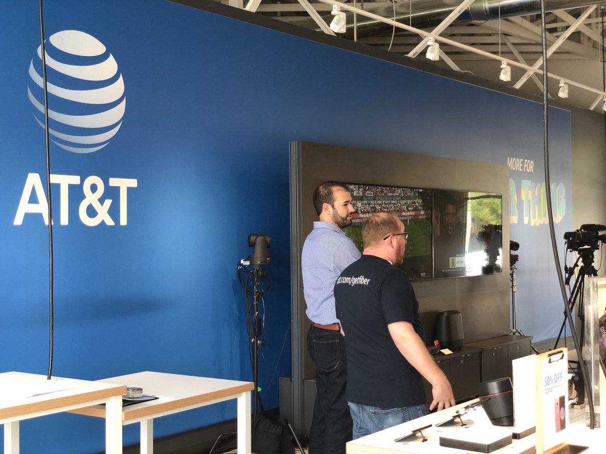 Media Team setting up for the #POWERCentral Live Townhall Webcast Thursday from the 1st Pop-Up store in the Nation with @brianjshay &amp; <a href="/fjdevereux/">Fred Devereux</a> #SylvanThirty. Store opens tomorrow &amp; residents are EXCITED!! #WeAreNTXDynasty @NTX_Execute <a href="/LisaKLuff/">Lisa</a> <a href="/thedoscarver/">Scott Carver</a> <a href="/CentralRgnVoice/">CentralRegionVoice</a>