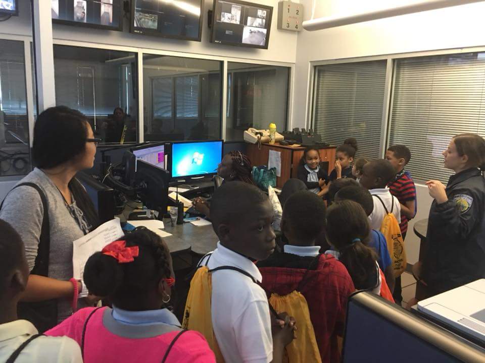 myNMBPolice's tweet photo. Fulford Elementary School KAPOW (Kids and The Power Of Work program field trip to the NMBPD Station. Our students had a wonderful time today learning the fundamentals of law enforcement, teamwork, hard work, and dedication. See you next year KAPOW. #IamNMB #NMBPD #KAPOW https://t.co/DeIXoN162g