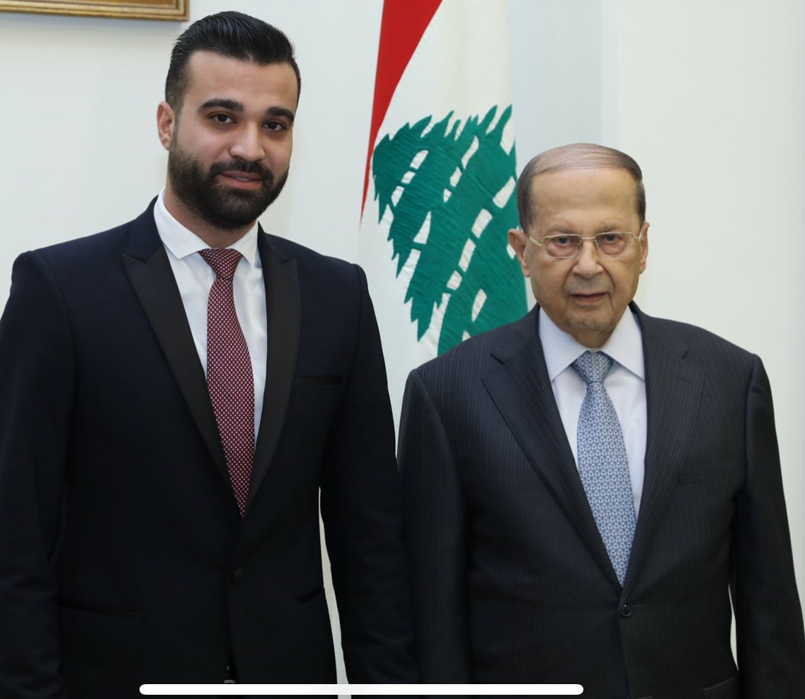 FouadMaksoud's tweet photo. الى #بي_الكل 
انتخبنا مجلس نواب للمرّة الاولى، ويا ليتنا لم ننتخب. جيل كامل من الشباب اللبناني المثقّف، مهزوم اليوم.
المسؤوليّة اليوم أكبر على عاتقك بعد هذه الانتخابات البيروقراطيّة، فأقلّةٌ رجال بلدي الذين يمكنهم الابحار بهذا المركب!
ارجوك انتبه على وطني
#مخترع_العرب https://t.co/uARPR0i4rf