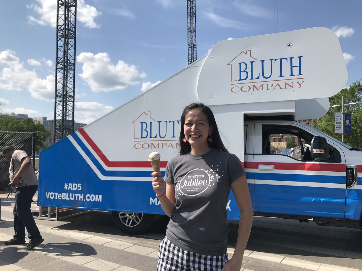icecreamjubilee's tweet photo. There’s always money in the banana stand! Come get your ice cream and #votebluth at @CapitolRvrFront ! @arresteddev https://t.co/LdgiFgx4Mi