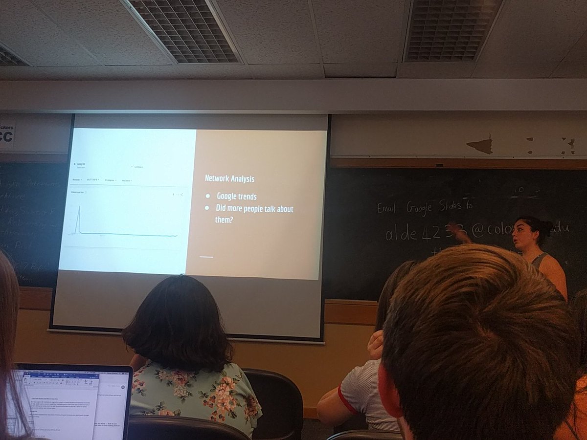 clovisd_cmci's tweet photo. @lexi_CMCI #mdst1002 this reminds me of a recent give away on /r/freebies where the company backtracked when they got too big a response. https://t.co/Gnvpo7p8Hj