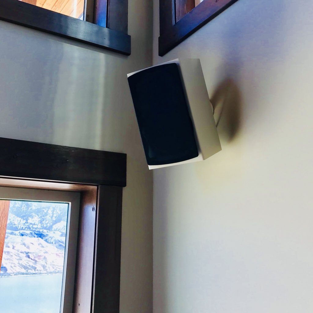 KamSmartHomes's tweet photo. Custom built &amp; color silver satellite speakers from @TriadSpeakers. Perfect match to the walls. What color do you want? @Control4 @KamSmartHomes https://t.co/FH0gIH7BB2