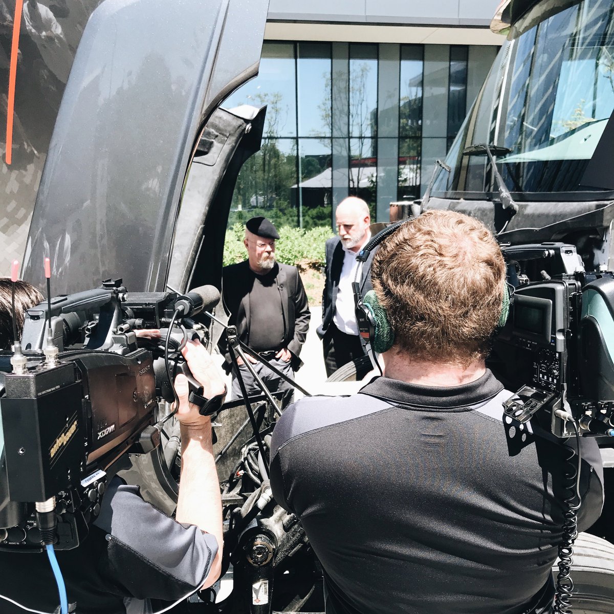 Cummins's tweet image. Just another day on the job for Tom Dollmeyer, Executive Engineer - Electrified Power @Cummins. Earlier today, Tom discussed all-things AEOS and energy-diverse technology with engineer, former host and executive producer of @MythBusters, Jamie Hyneman (@JamieNoTweet). #cummins