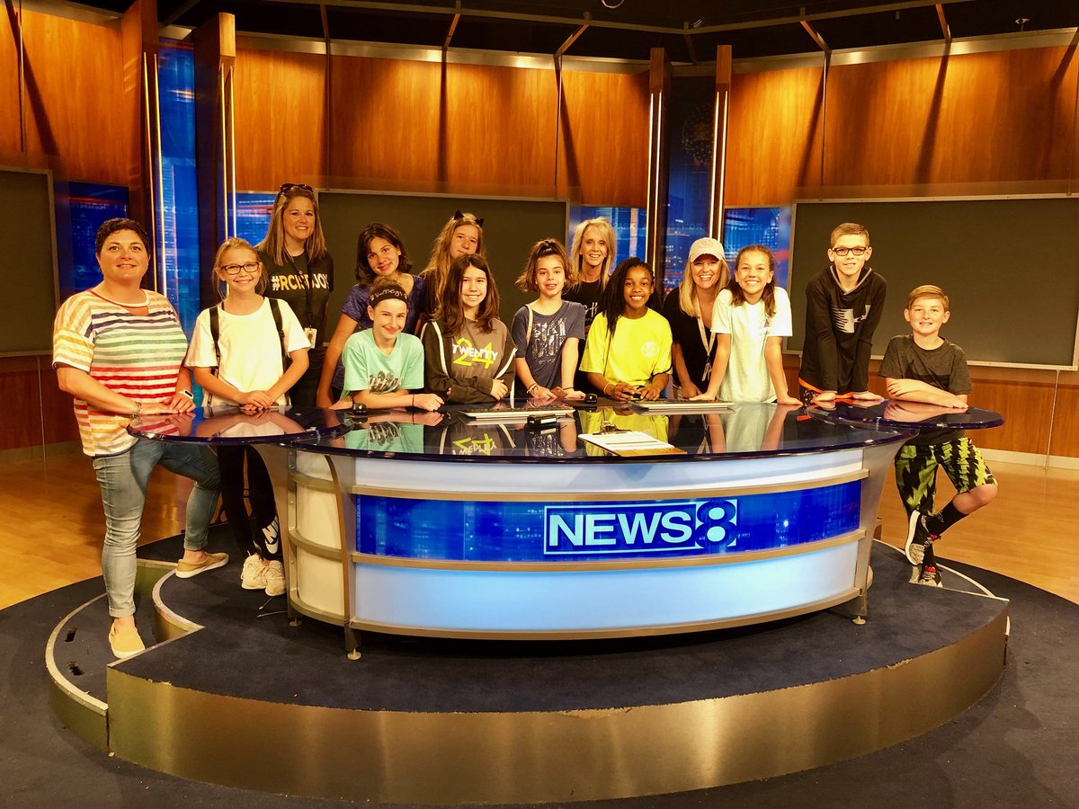 Lighting in here is the bomb! <a href="/ruthcherryint/">Ruth Cherry Interm.</a> <a href="/wfaa/">WFAA</a>