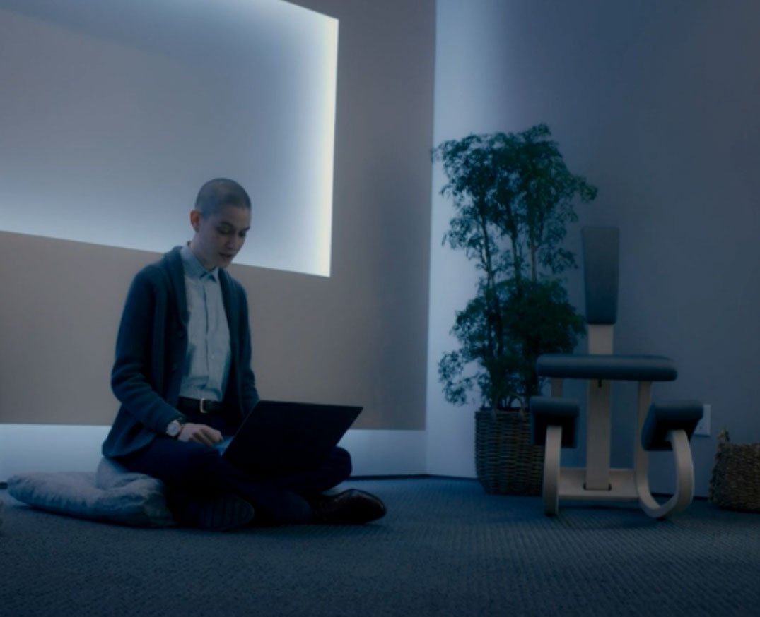 VarierFurniture's tweet photo. Check out our #variablebalans in @Billions this season! https://t.co/fsYWgXTv3F https://t.co/LhTIiR2s2n
