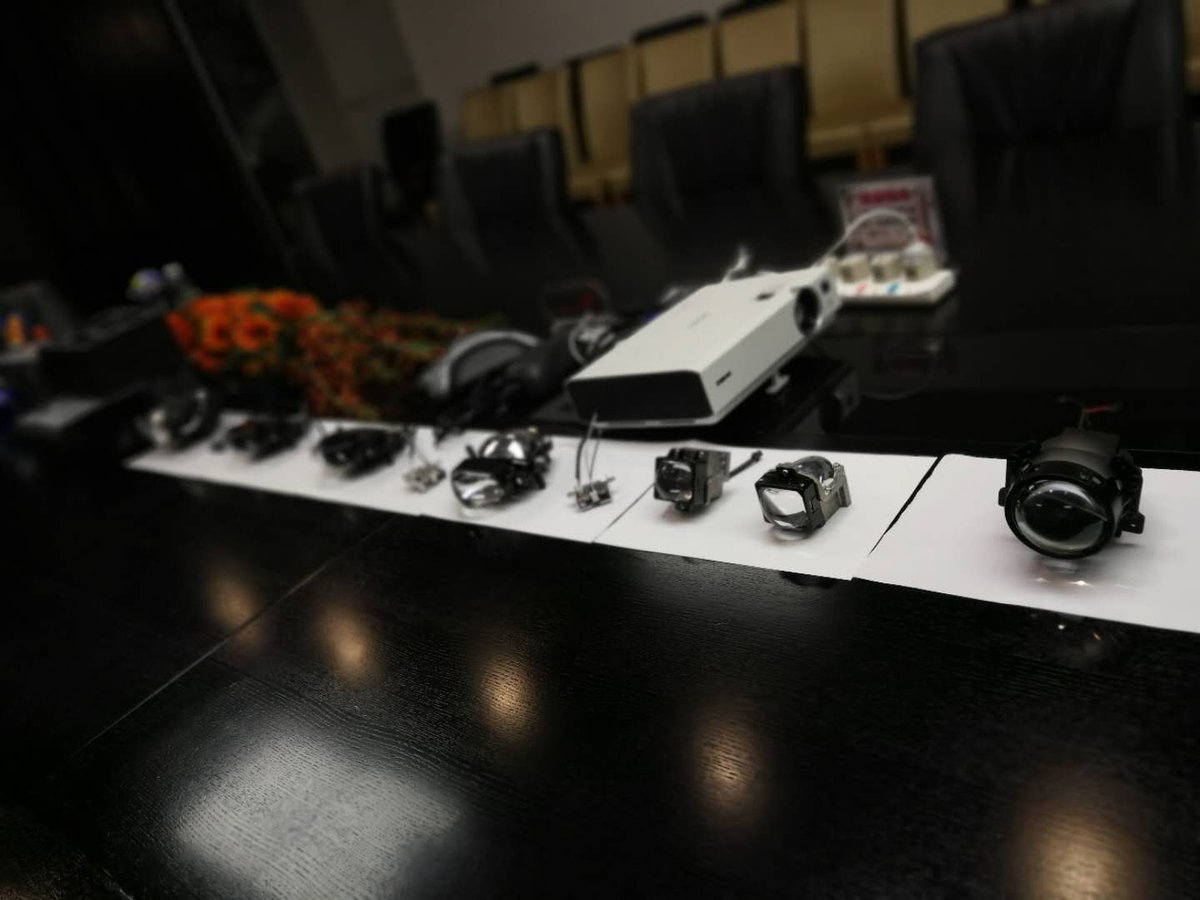 LEDheadlightss's tweet image. LED Bi function module party!
Single function module

lightingguard.com