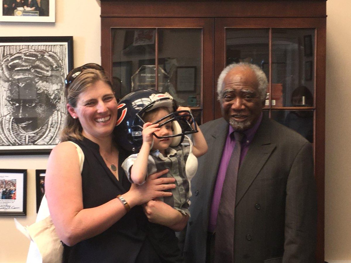 kzinsser's tweet photo. @Collab4KidsOPRF We had a great day speaking on behlaf of #Illinois  and  #OPRF families on #CapitolHill for #StrollingThunder. @RepDannyDavis is working hard for working families and will continue to #ThinkBabies! #ECE #childcare https://t.co/p2SvCanaa8