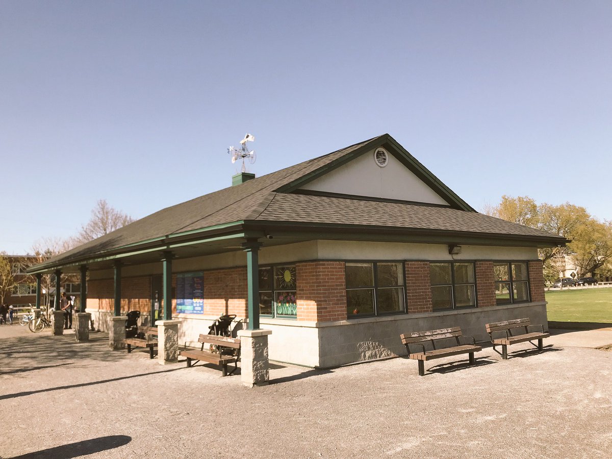 NEFieldhouse's tweet photo. Looking for something to toast on this beautiful spring evening? Our New Edinburgh Park Field House turned twenty years old today! Many thanks to the efforts of past NECA and CCC volunteers. Here’s to another two decades serving as the hub and heart of ‘the New’ New Edinburgh. https://t.co/SlF4PknOjP