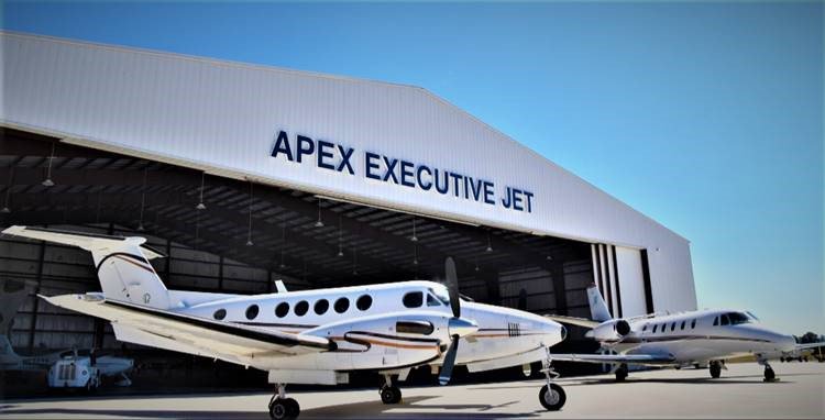 Apex_EJC's tweet photo. Take-Off Tuesdays! What a beautiful day to fly here at @KMLB!  ✈️ 🌞 🌴
.
.
.
#aviationlovers #planecrazy #sunshinestate #spacecoast #flyapex #avfuel #citation #beechcraft #excel #flymlb #kingair #beautifuldaytofly #avgeek #followyourdreams #kmlb https://t.co/gpb5Vt69eG
