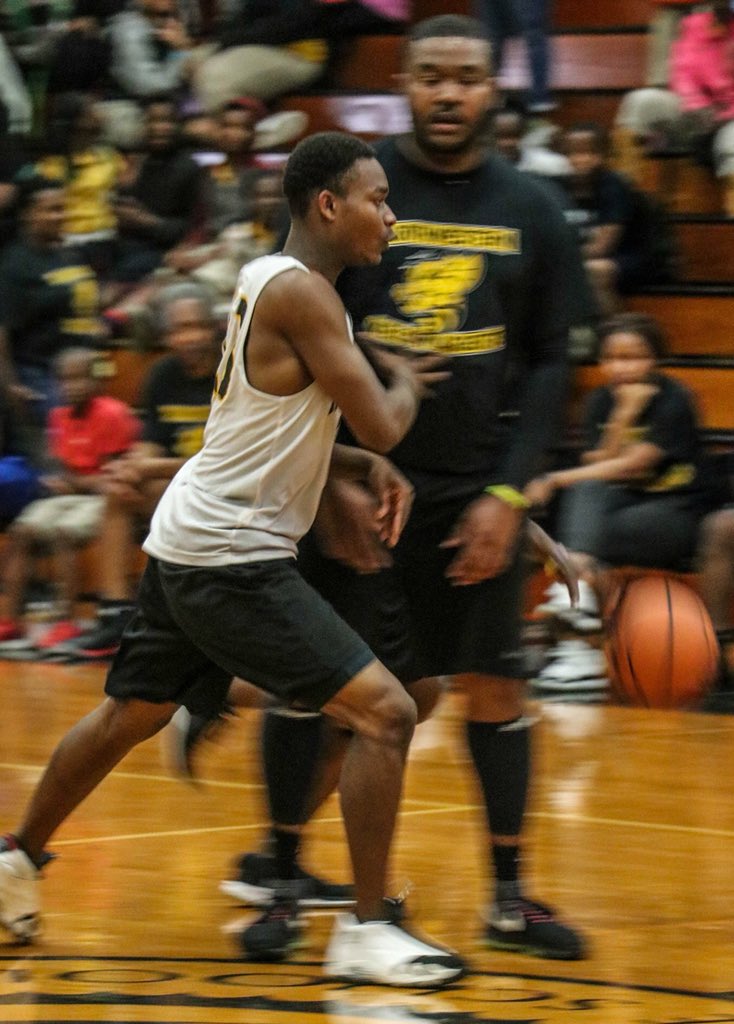NorthwesternMi1's tweet photo. When your Principal is a Super Star in the Faculty vs. Student Basketball game!!!!! 🏀🏀🏀🏀 We had a blast on Friday!!!!
#BallinOn45th #LebronWho #WeGotGame #FacultyWon #FunFunFun #YellowJacketPride https://t.co/J38aE7nFxL