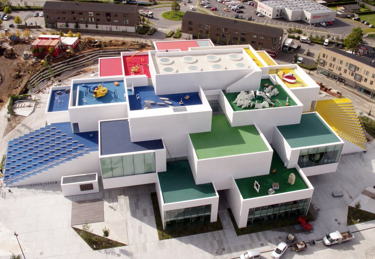 #CasaLEGO (#Dinamarca)
Proyecto: #BIG (#BjarkeIngelsGroup)
comunidadarquitectura.com/casa-lego/