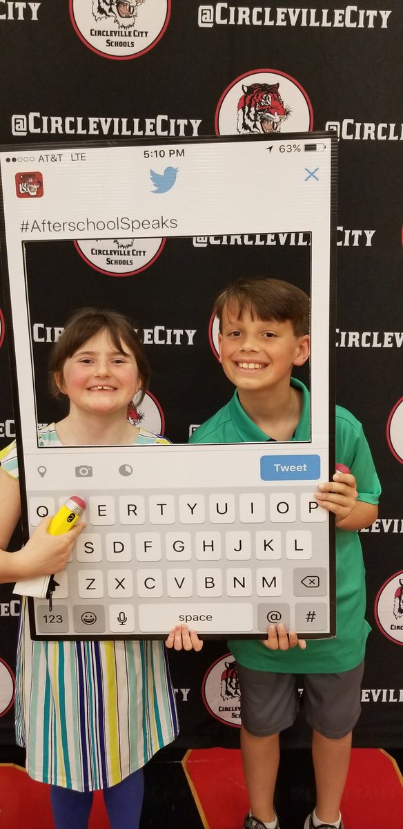 Mrsbpaxton's tweet photo. Proud Tiger tonight! #literacyfair #alphafair #busynightoncampus https://t.co/l3z52iPOTF