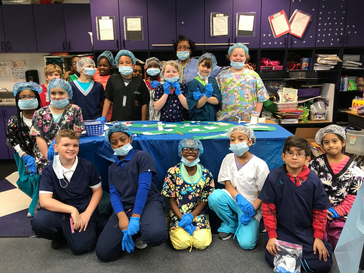 reach4excellen1's tweet photo. PC Cardinals- Problem-Solving Surgical Review #activeexploration@STEAMFeaver #HopewellMagic@@HopewellSchools #engagedstudents@@ProudCardinals https://t.co/N92APtoJkb