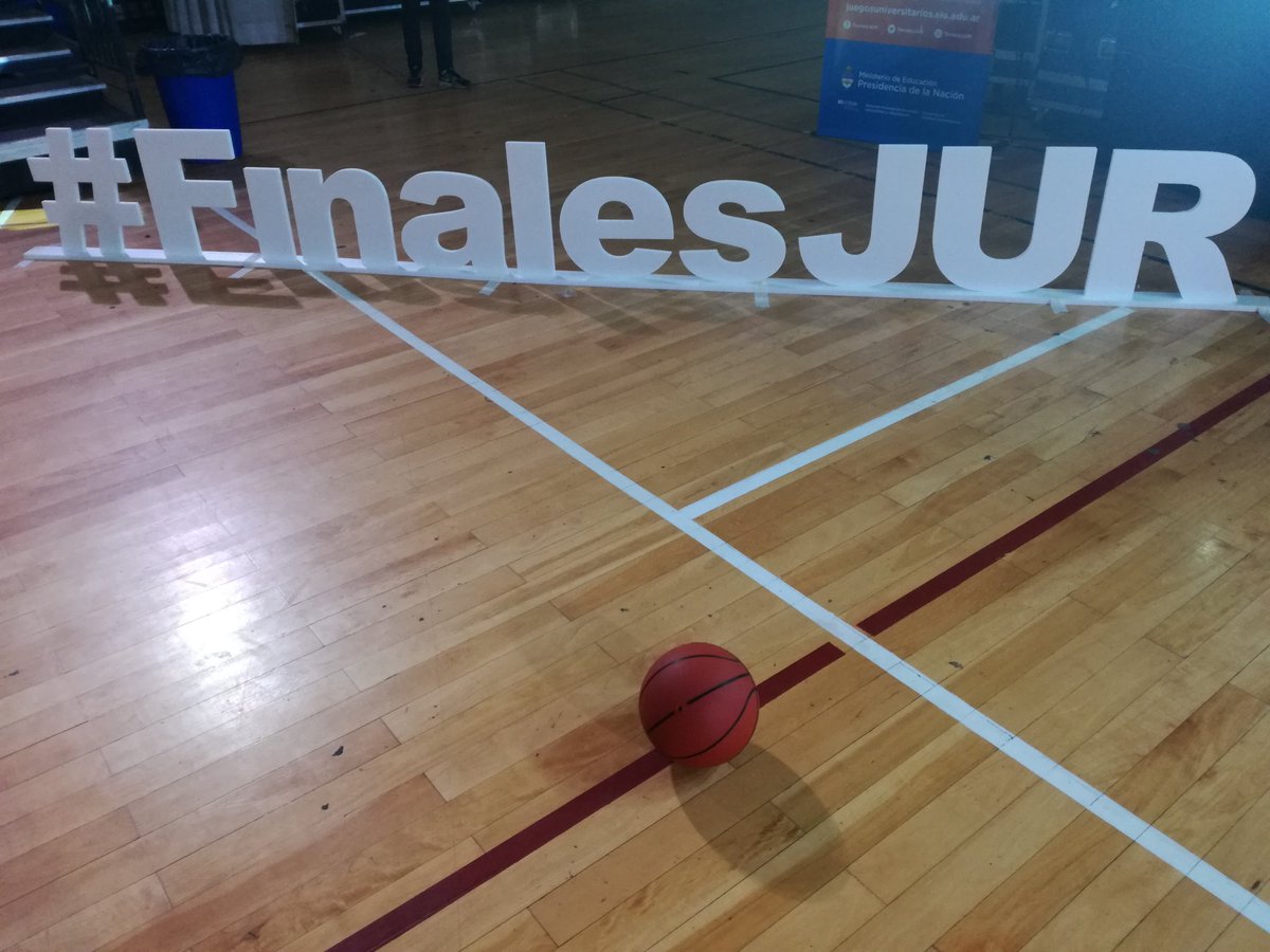 UBADeportes's tweet photo. Ceremonia de Apertura
#JUR2017 en la #UBA https://t.co/0M1POqjdFo