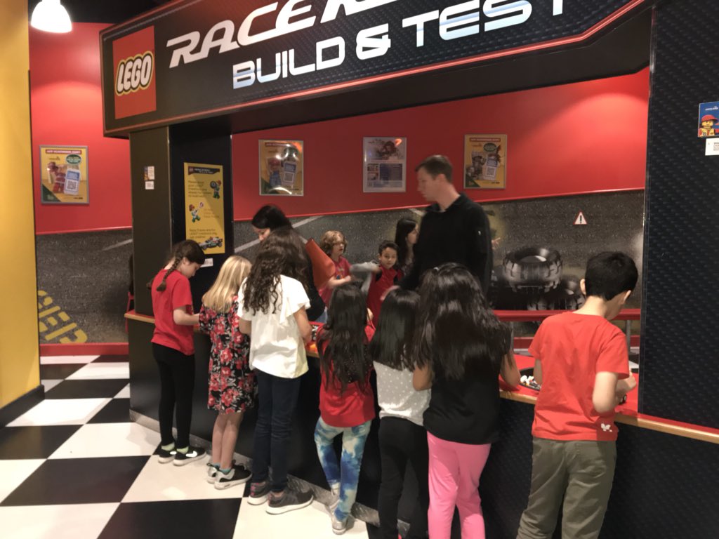 MrsFunes's tweet image. Our class had a great time at LEGOLAND!!! #weebuild #weecreate @AnnaRudowsky