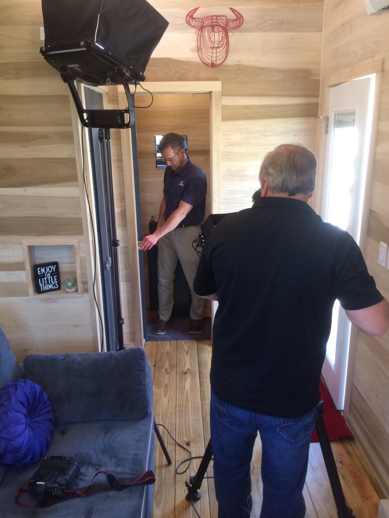 kiskerprod's tweet photo. BIG addition to Tiny Living by @84LumberNews! After 18 months of public tours, hosting 20,000 people- 84 took the feedback and created the new Degsy model! Stay tuned for our video....
#tinyhomes #lessismore #gettiny https://t.co/qle3NzzMJI