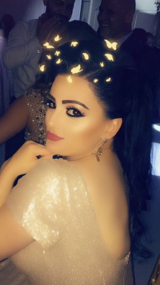 88_h's tweet photo. That @hudabeauty glow though 🎉🔥🔥🔥 trophy wife on lips ��� ❤️ https://t.co/Sw5nNLVSzz