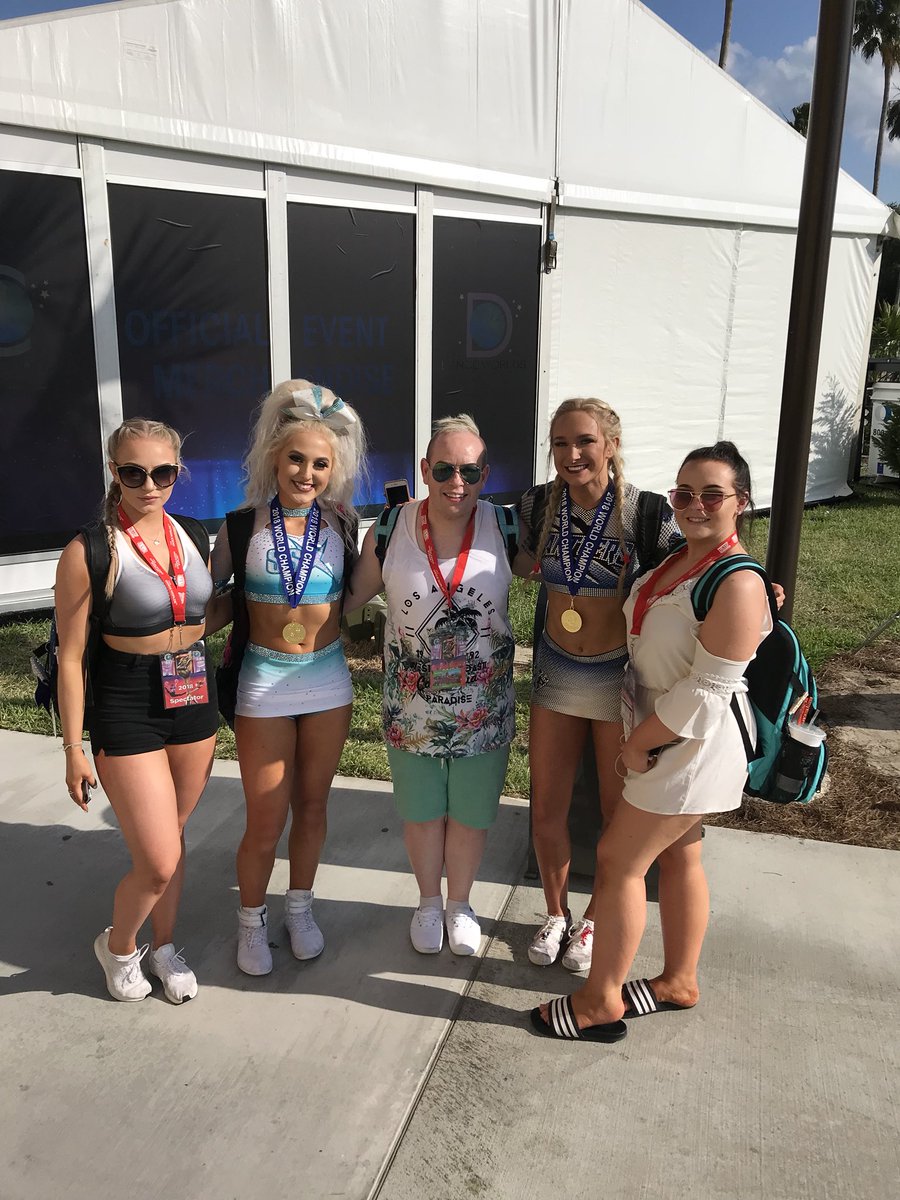 AllstarsRain's tweet photo. Our 3rd shoutout goes to these 2 world champions, on CA PANTHERS, SSX, we loved meeting you both and amazing job in finals absolutely smashed it, 2 such beautiful athletes  #worldchampions #worlds2018 #cheerworlds #cheerleadingworlds #worldchamps #capanthers #ssx @haleyplatt10 https://t.co/ONmGVMPBzm