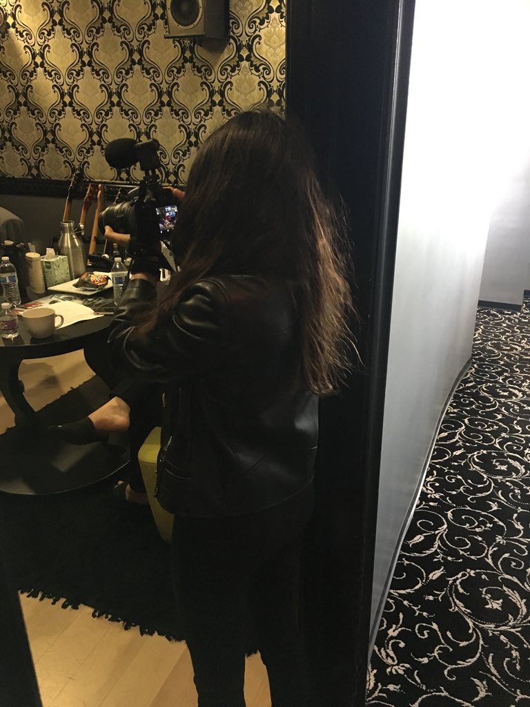 JulieAtLNC's tweet photo. Lil’ @itsluluhere hard at work gathering #socialmedia content from @ZapBoomBang #gogirl #agencylife #lopeznegrete https://t.co/8aE5dNAz9R