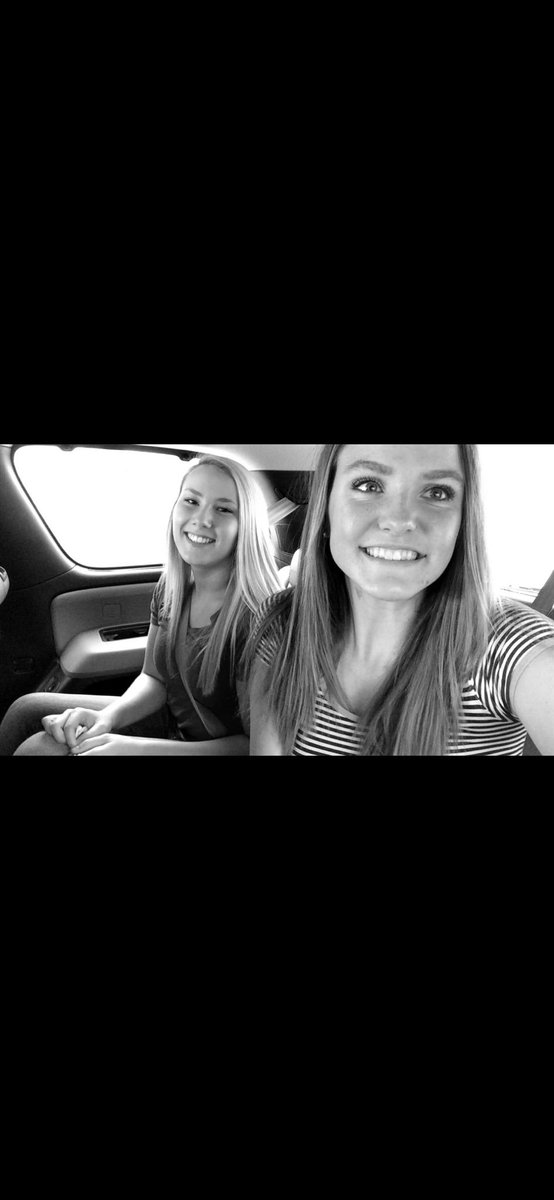 hannahclark___'s tweet photo. Happy birthday em!! Hope it’s great! Love you lots!!💛💛 @ireson_21 https://t.co/9JejJWCUEB