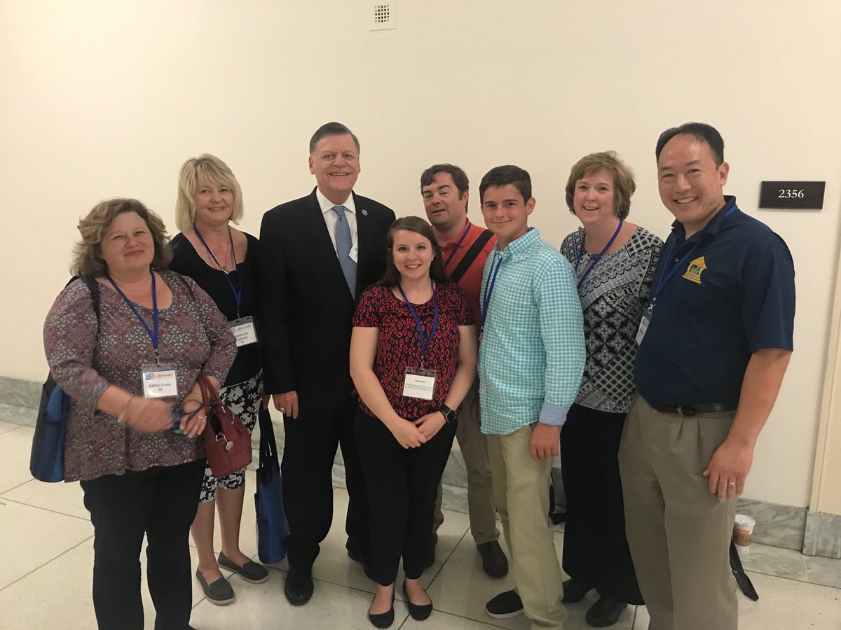 SackettJen's tweet photo. While the North Carolina group was waiting for our last meeting, Rep.Tom Cole of Oklahoma stopped to help and talk with us about libraries. @nclaonline #nlld18 https://t.co/I3NpkZLcPW