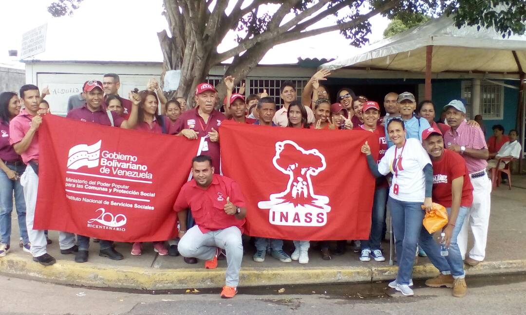 Inassmonagas1's tweet photo. Presentes en la juncal en apoyo a nuestro presidente Nicolas Maduro en Monagas https://t.co/IaBcXumHvq