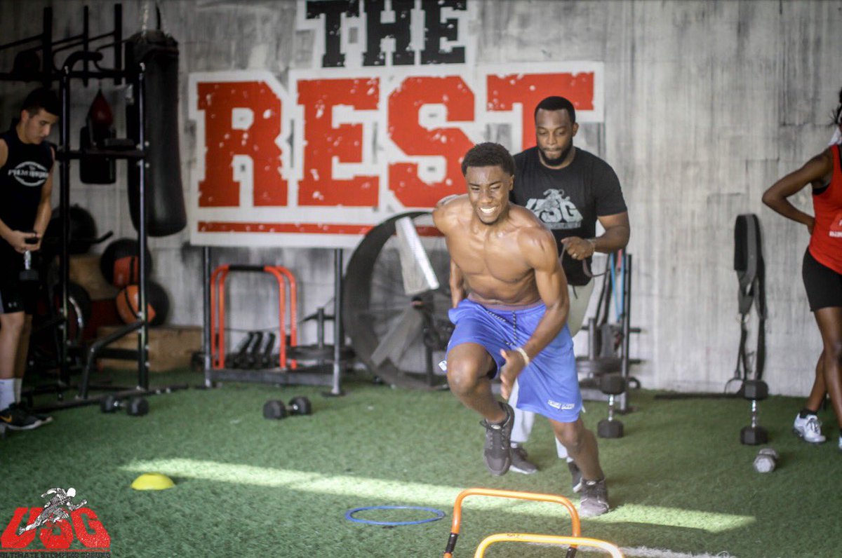 'The promise is in your struggles. Keep your head up and grind harder. Push above the rest!' #usgathlete #eliteathlete #usgfam #trainandtransform #speedtraining #speedandagility #power #explosive #football #usgabovetherest #cometrainwiththebest