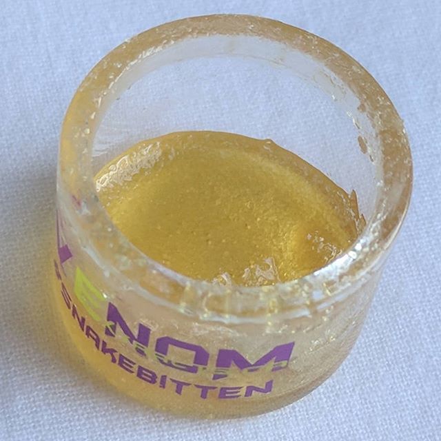 TooHighShow's tweet photo. Thank you homie! This #PinkGas #HCFSE from @thevenomextracts710 is absolutely incredible!

#positivevibes #positivevibesonly #positivity #stonercommunity #stonersofig #bepositive #yeg420 #yeg710 #stayhigh #staystoned #staylifted #igethigh #topshelflife #… https://t.co/E0DjK0OWvr https://t.co/lw2ErDHRu1