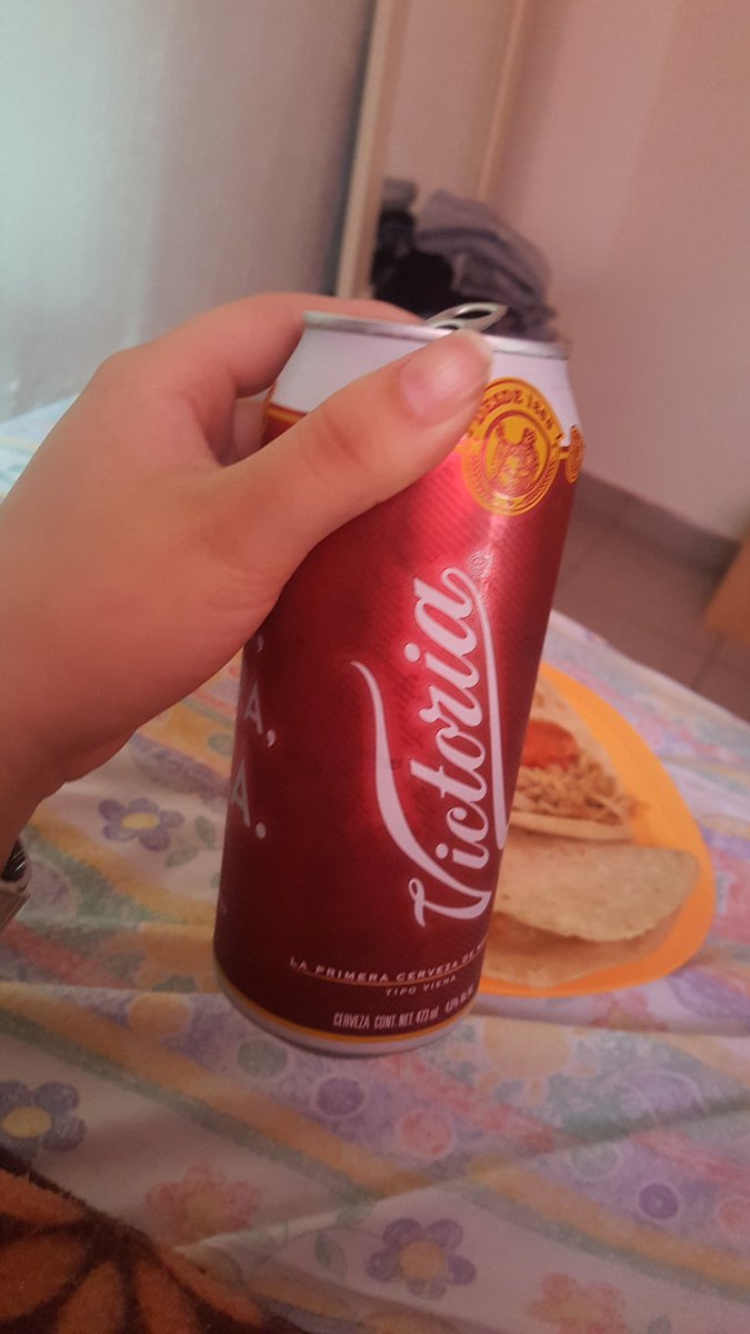 AndreaSaRob's tweet photo. Mi mami no hizo agua fresca https://t.co/1MjfCAd8Hs