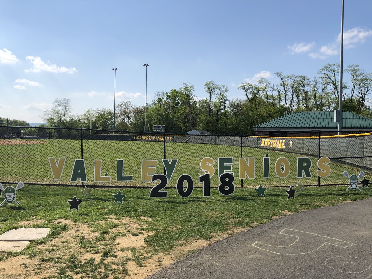 LoCoLawnExpress's tweet photo. Good luck @LVHS_official #Senior #Lax players 2nite on ur last home game! #2018 #seniornight https://t.co/07t3kIviCO