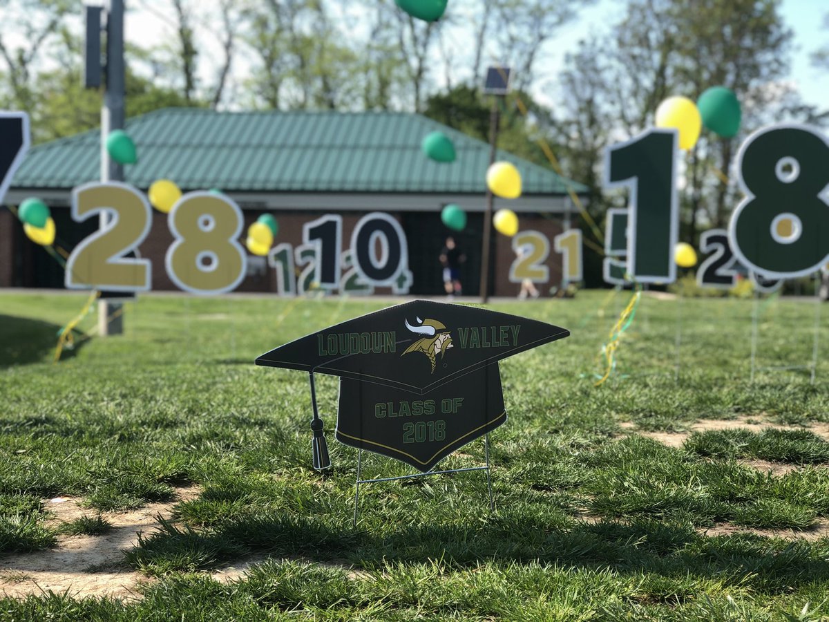 LoCoLawnExpress's tweet photo. Good luck @LVHS_official #Senior #Lax players 2nite on ur last home game! #2018 #seniornight https://t.co/07t3kIviCO
