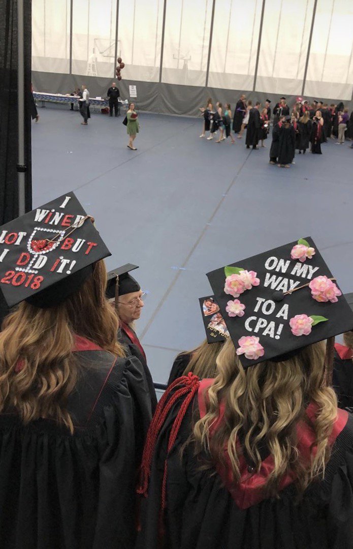 IUSouthBend's tweet photo. Getting ready for commencement #IUSB2018! https://t.co/v8b2lgQr0h