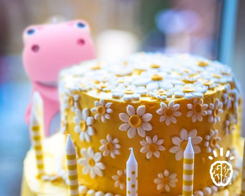 CogniToys's tweet photo. Planning a dinosaur-themed birthday party? Find everything you need to make it  a DINOmite celebration from beginning to end! https://t.co/wWRPKyq6p2 #TuesdayThoughts #DinosaurBirthday #TechToys https://t.co/ylNk3O8xhy