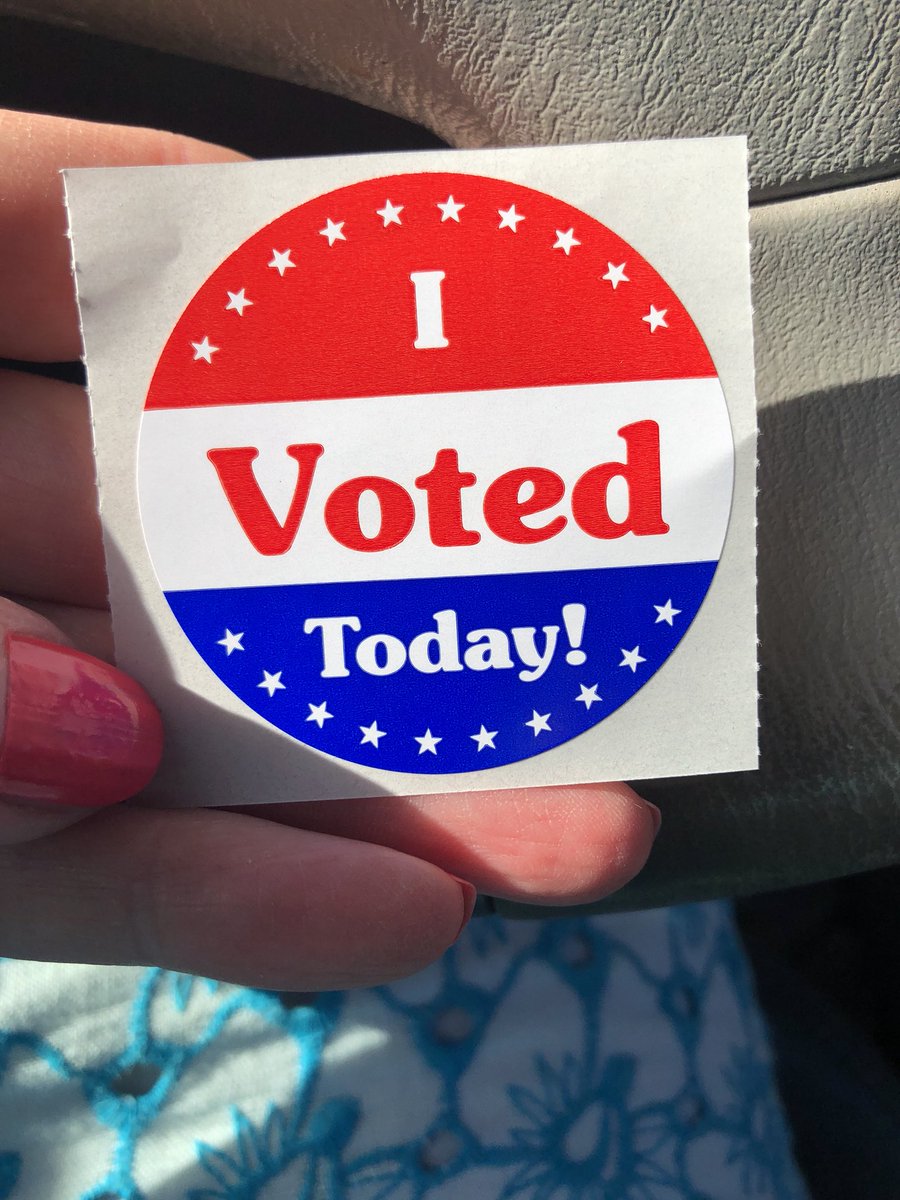nloechel's tweet image. Made it—minutes to spare. #ILoveDemocracy #Vote