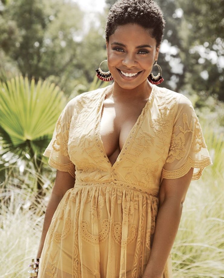 shannonmichele_'s tweet image. lord, please let me be this fine at 46. amen.