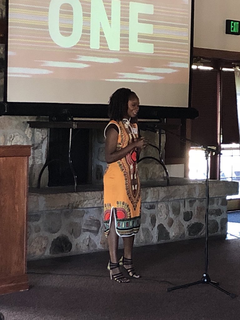 octanner's tweet photo. It was a pleasure to celebrate the #classof2018 last night at @one_refugee’s Annual Celebration. Congratulations to the hardworking graduates, and to @one_refugee for the new partnership with @Upwardly_Global! 🎓 https://t.co/eUPmgpNEAG