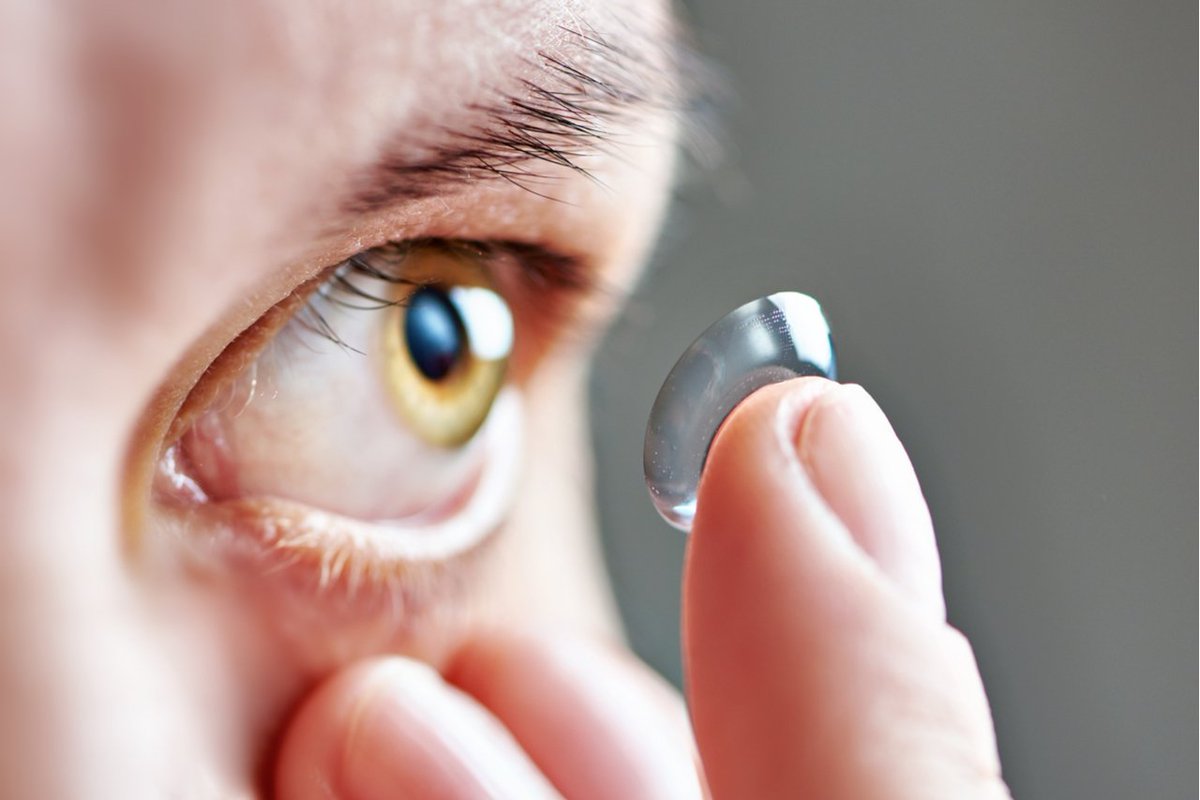miiMDdotcom's tweet image. New contact lenses can turn dark on sunny days: bit.ly/2jFFTYi