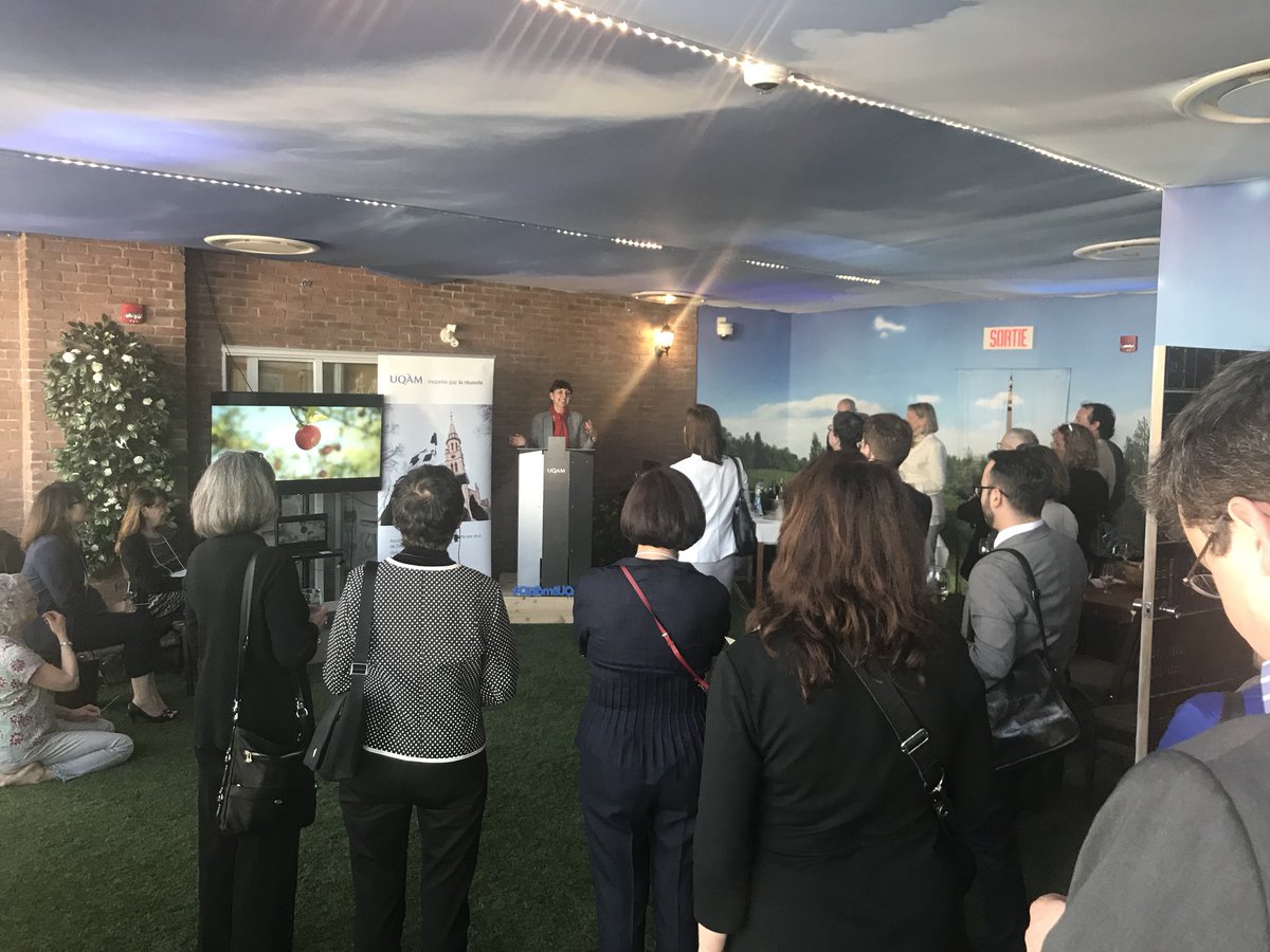 Mbadr_mtl's tweet image. la nouvelle rectrice de l’UQAM Mme #MagdaFusaro rencontre les membres des conseils de diplômés @UQAM_Diplomes @UQAM #mobilisation #100millionsdidees💫 #Versle50e🎊 #almamater👨🏻‍🎓👩‍🎓 #rayonnement🙌🏽 #uqammoment📸