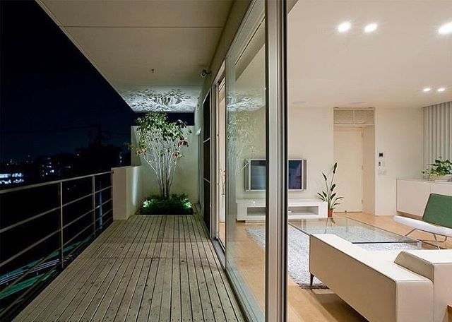 arstudioKATAOKA's tweet photo. ⿻ Tn 2009
.
Photo @アーキフォトKATO
.
#architecture
#architect
#exterior
#interior
#設計事務所 
#コートハウス 
#デザイン住宅 
#シンプルモダン 
#アーキスタジオ
#名古屋の設計事務所 
#インテリアデザイン https://t.co/vkB784bPMb