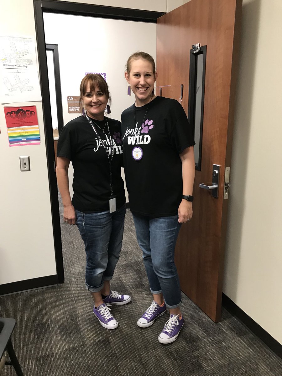 Seeing double! Twin day <a href="/MJEjags/">Jenks Elementary</a>! <a href="/tracyhow717/">Tracy Howell</a>