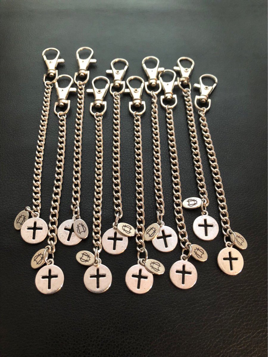 NeverTakeitOff's tweet photo. 🖤💀 There’s only 1️⃣ more day left to get 20% OFF ALL pieces from @andyblack’s line! 🆎 It’s an offer you don't want to miss out on! ➕💀

Use Code: AndyOnTour20 

https://t.co/Ajxsd2tMOf https://t.co/ZFpQDzt5UP