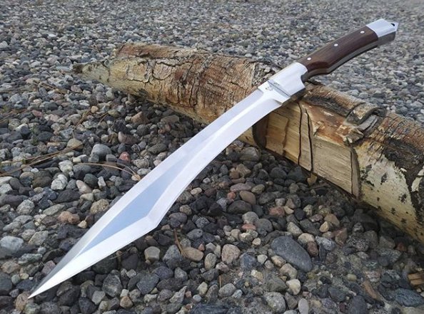 RavenStagKnives's tweet photo. Now available in my Etsy shop: https://t.co/vGZw5rjwkQ https://t.co/PsVX6Sn0CD