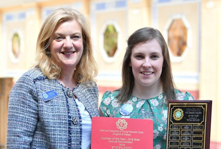 k_sandy93's tweet photo. @charlottebsmith would it be possible please to use this photo to promote yfc and myself winning senior member of the year at national in local papers at the AGM? Couldn't DM you sorry. Katie - County Durham Member https://t.co/6bejCV9dl7