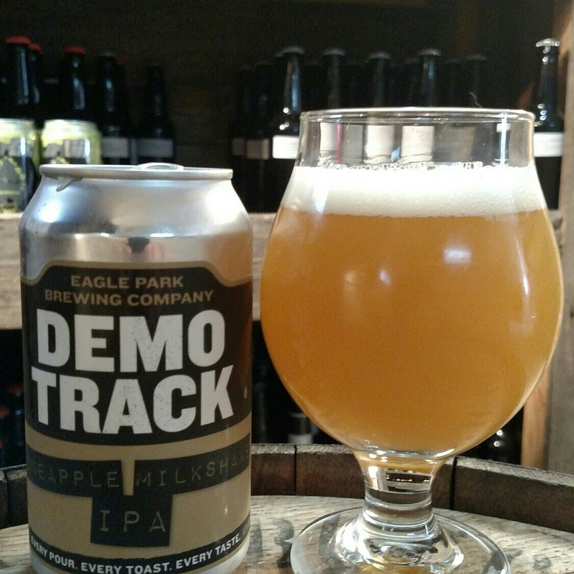 GruhlkeBrew's tweet photo. Enjoying a Pineapple Milkshake IPA from @EagleParkBeer https://t.co/QsmoHjcENO