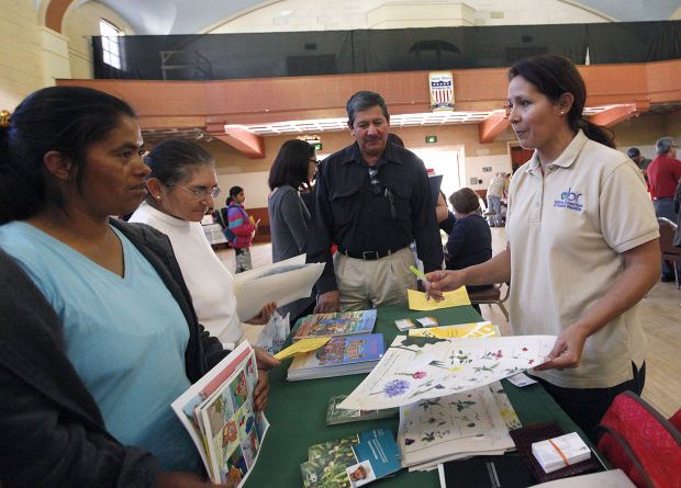 CA_PesticideReg's tweet photo. As part of  #PSRWeek, DPR  salutes all its staff, particularly  those who do outreach to  ensure #farmworkers are educated about #pesticides..#PSRW, honors public servants in California... https://t.co/01J3Qcwq5F