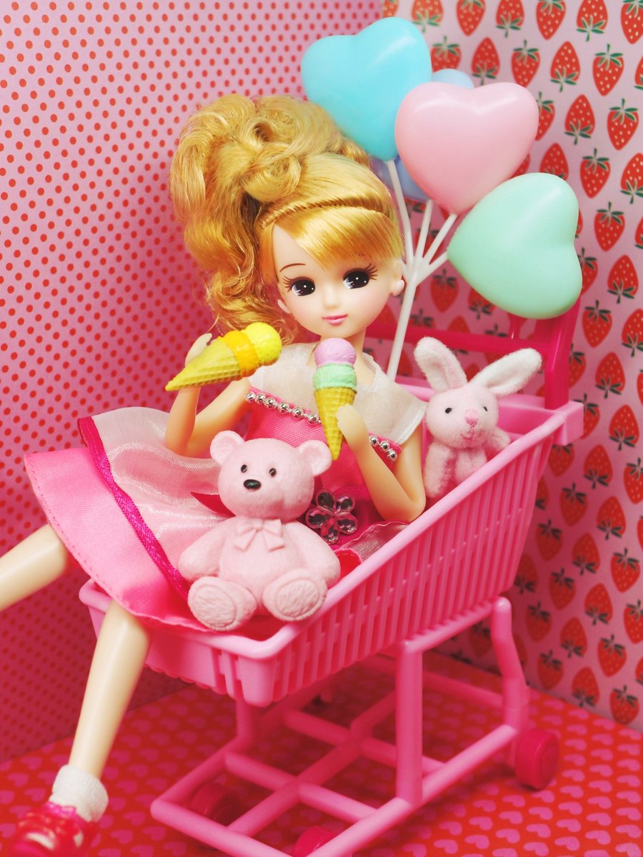 bonjour_licca's tweet photo. ハッピーアイスクリーム！♡
・
・
・
って、知ってる？2人で同時に同じ言葉を言ったとき、お互いに「ハッピーアイスクリーム」って言うゲームなの☆ 先に言えた方が勝ちよ♪ #アイスクリームの日 #今日は何の日 https://t.co/JX9EGpSpV8